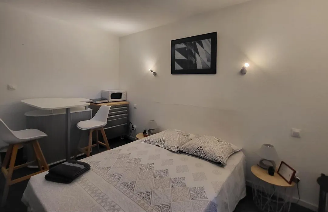Residence Adele - Chambres D'Hotes Bnb Style-1